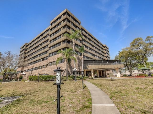 2 BR, 2 BA Apartment 400 East Howry Avenue Unit 138, Deland, FL 32724