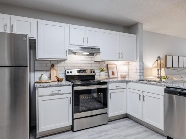 2 BR, 2 BA Apartment 400 Hawk Ridge Drive Unit 10 1024, Winston Salem, NC 27103