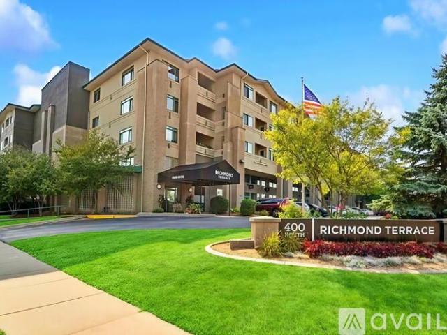 2 BR, 2 BA Apartment 400 North Richmond Street, Unit 214, Appleton, WI 54911