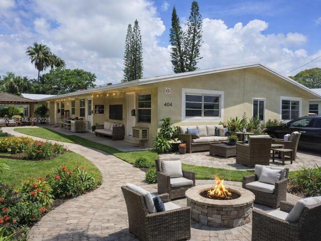 2 BR, 2 BA Apartment 400 Southeast 4th Avenue, Hallandale Beach, FL 33009