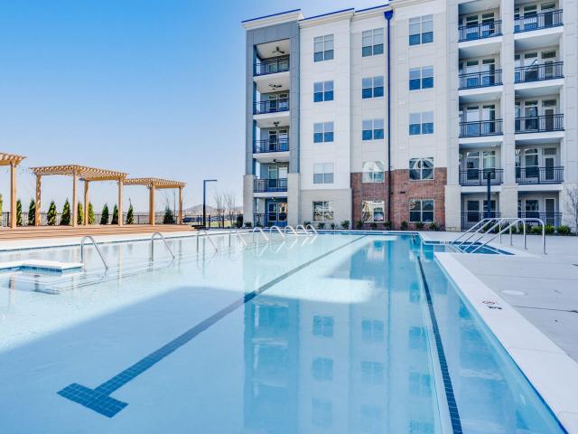 2 BR, 2 BA Apartment 4015 Aspen Grove Drive Unit 439, Franklin, TN 37067