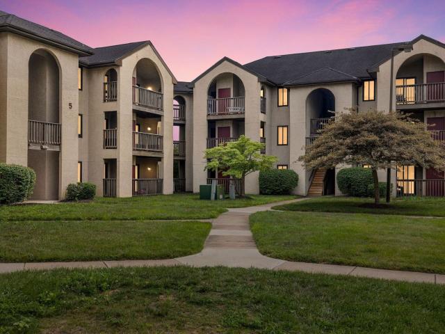 2 BR, 2 BA Apartment 401 Bedford Ln Unit 302, New Castle, DE 19720