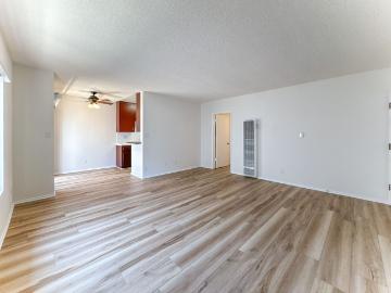 2 BR, 2 BA Apartment 4051 Mclaughlin Ave, Los Angeles, CA 90066