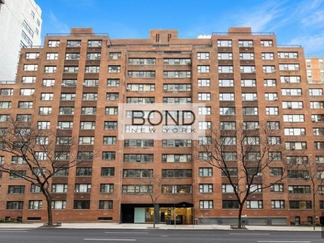 2 BR, 2 BA Apartment 405 East 56th Street, New York, NY 10022