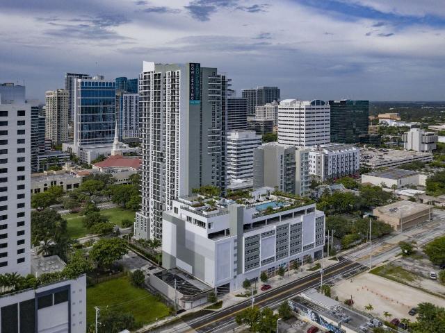2 BR, 2 BA Apartment 405 NE 2nd St Unit PH12, Fort Lauderdale, FL 33301