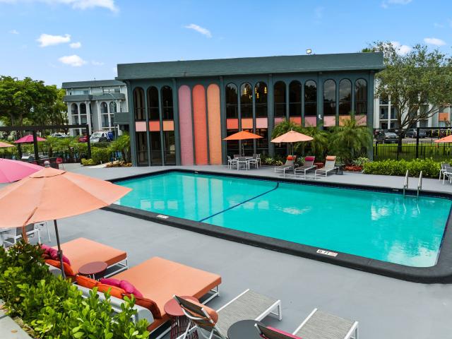 2 BR, 2 BA Apartment 4108 North Pine Island Road Unit 206, Fort Lauderdale, FL 33351