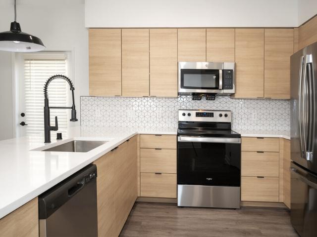 2 BR, 2 BA Apartment 4121 Radford Ave Unit 1 208, Studio City, CA 91604