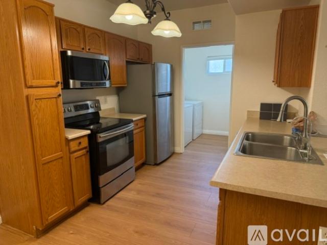 2 BR, 2 BA Apartment 41410 Juniper Street, Unit 2421, Murrieta, CA 92562