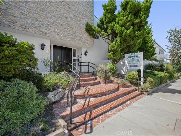 2 BR, 2 BA Apartment 415 South Prospect Avenue, Redondo Beach, CA 90277