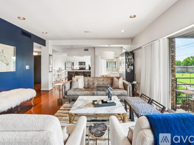2 BR, 2 BA Apartment 4200 West End Avenue, Unit 408, Nashville, TN 37205
