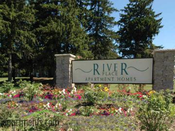 2 BR, 2 BA Apartment 4201 West Hawthorne Trace Road Unit 130103, Milwaukee, WI 53209