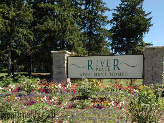 2 BR, 2 BA Apartment 4201 West Hawthorne Trace Road Unit 212207, Milwaukee, WI 53209