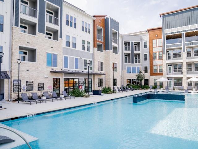 2 BR, 2 BA Apartment 4245 Bobtown Rd Unit 1417, Garland, TX 75043