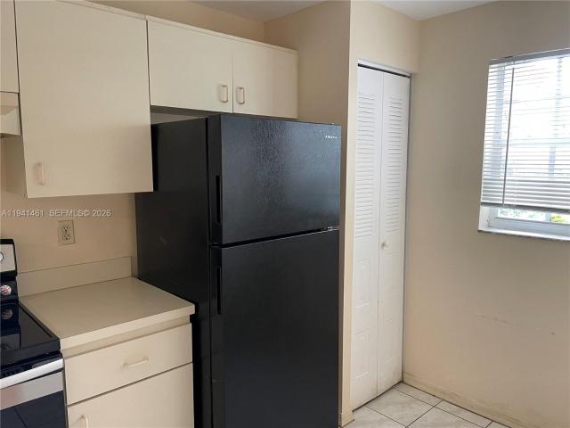 2 BR, 2 BA Apartment 426 Northeast 210th Cir Terrace, Miami, FL 33179