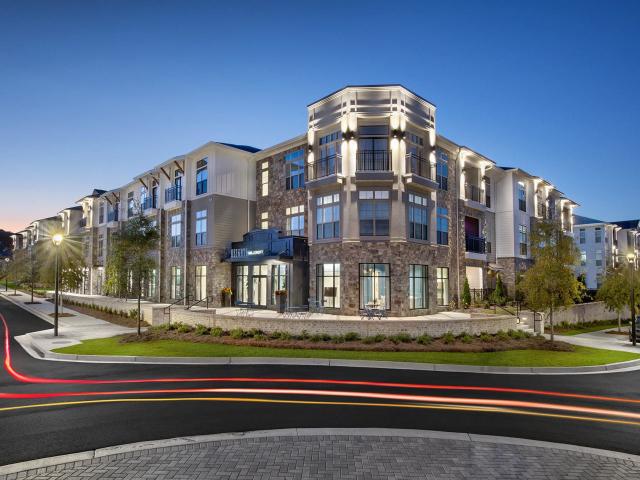 2 BR, 2 BA Apartment 4271 Woodward Mill Road Unit 1302, Buford, GA 30518
