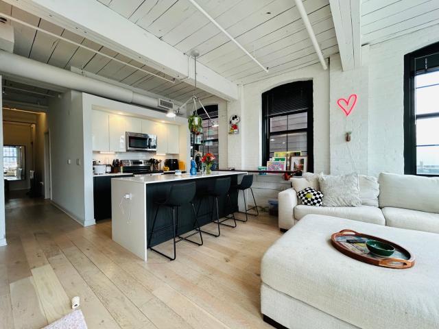 2 BR, 2 BA Apartment 430 Fairmount Ave, 406, Philadelphia, PA 19123