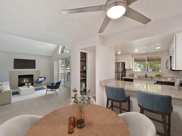 2 BR, 2 BA Apartment 43100 30th Street West Unit 132, Lancaster, CA 93536