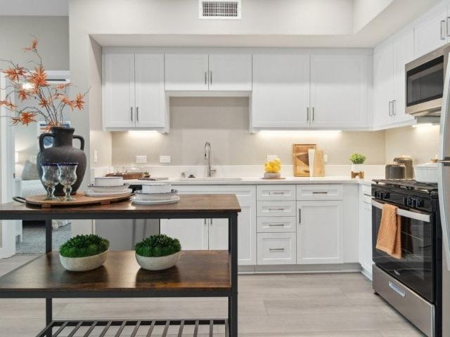 2 BR, 2 BA Apartment 43590 Ventana Street Unit L 201, Temecula, CA 92591