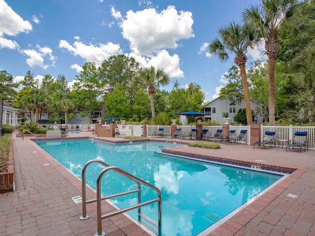 2 BR, 2 BA Apartment 5400 NW 39th Ave Unit 134, Gainesville, FL 32606