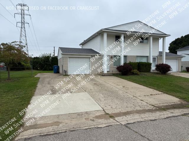2 BR, 2 BA Apartment 5441 Patricia Ave, Shelby Township, MI 48317