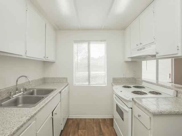 2 BR, 2 BA Apartment 5450 Stanton Ave Unit 5400D, Buena Park, CA 90621
