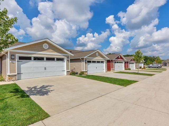 2 BR, 2 BA Apartment 5455 Kingfisher Avenue Unit 5405T, Burlington, KY 41005