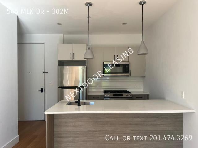 2 BR, 2 BA Apartment 545 MLK Dr, Jersey City, NJ 07304