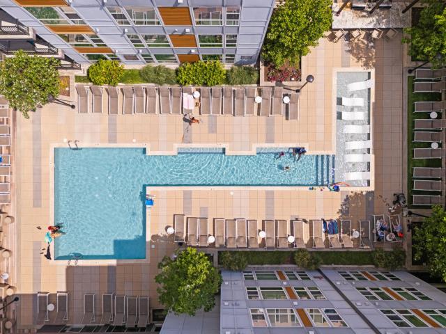 2 BR, 2 BA Apartment 550 E. Brooklyn Village Ave Unit 267, Charlotte, NC 28202
