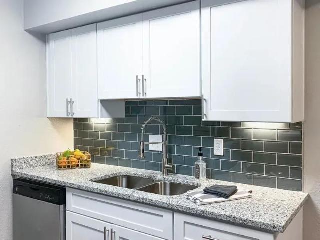 2 BR, 2 BA Apartment 550 Hampton Park Drive Unit 0404, Birmingham, AL 35216