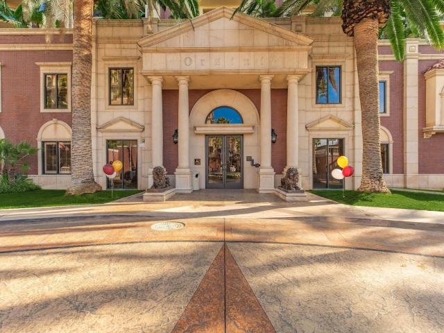 2 BR, 2 BA Apartment 550 North Figueroa Street Unit 410, Los Angeles, CA 90012