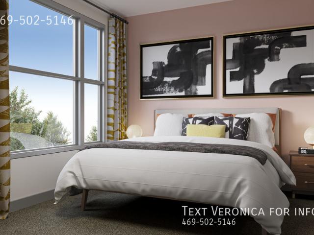 2 BR, 2 BA Apartment 5511 Springdale Rd, Austin, TX 78723
