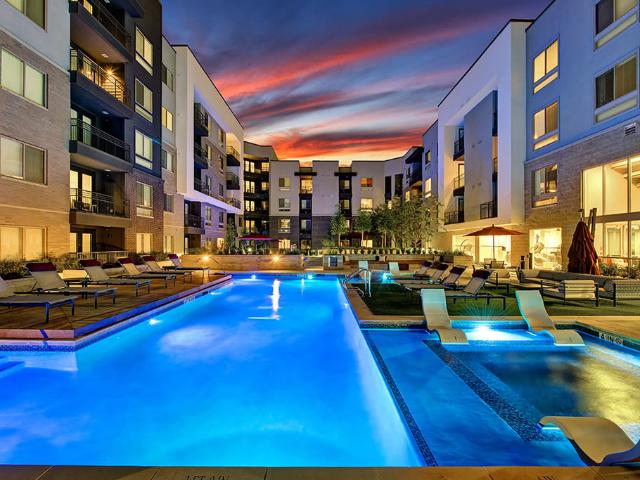 2 BR, 2 BA Apartment 5515 Arapaho Rd Unit 346, Dallas, TX 75248