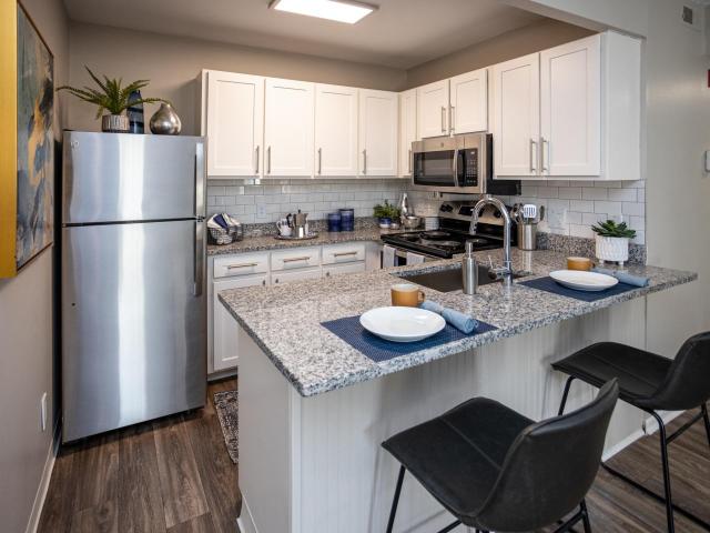 2 BR, 2 BA Apartment 5555 Hixson Pike Unit 105, Hixson, TN 37343