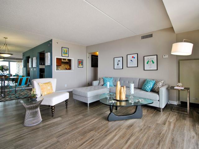 2 BR, 2 BA Apartment 555 Brush Street Unit 1912, Detroit, MI 48226