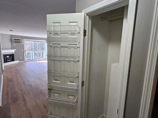 2 BR, 2 BA Apartment 55 Mill Plain Rd, Unit 30 5, Danbury, CT 06811