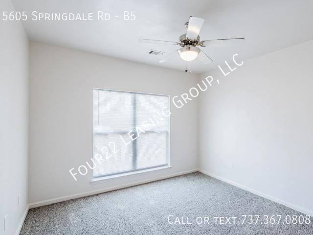 2 BR, 2 BA Apartment 5605 Springdale Rd, Austin, TX 78723