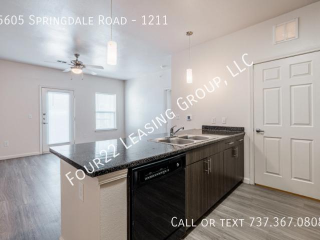 2 BR, 2 BA Apartment 5605 Springdale Road, Austin, TX 78723