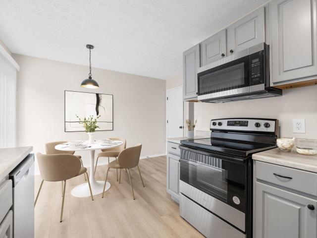 2 BR, 2 BA Apartment 5650 Knighthood Ln Unit 14 5630, Columbus, OH 43231