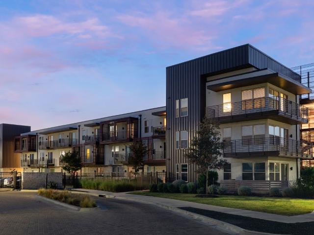 2 BR, 2 BA Apartment 5705 Diehl Trail Unit 03322, Austin, TX 78727