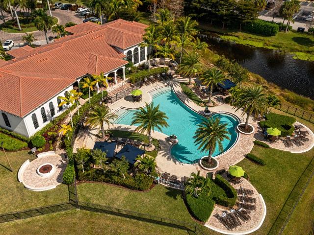 2 BR, 2 BA Apartment 570 Christina Drive Unit 103, Wellington, FL 33414