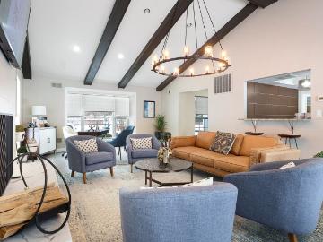 2 BR, 2 BA Apartment 5710 Whethersfield Lane Unit 04G, Bloomfield Hills, MI 48301