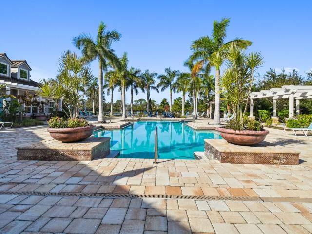2 BR, 2 BA Apartment 5725 1st Ave E Unit 12 205, Bradenton, FL 34208