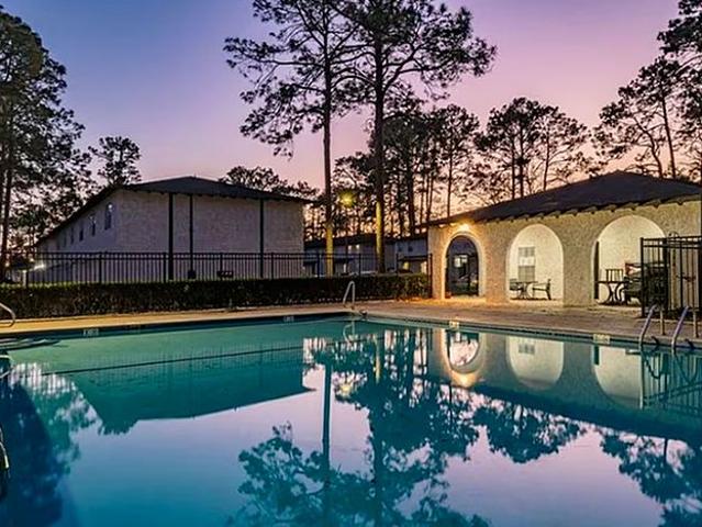 2 BR, 2 BA Apartment 5800 Altama Ave Unit 070, Brunswick, GA 31525