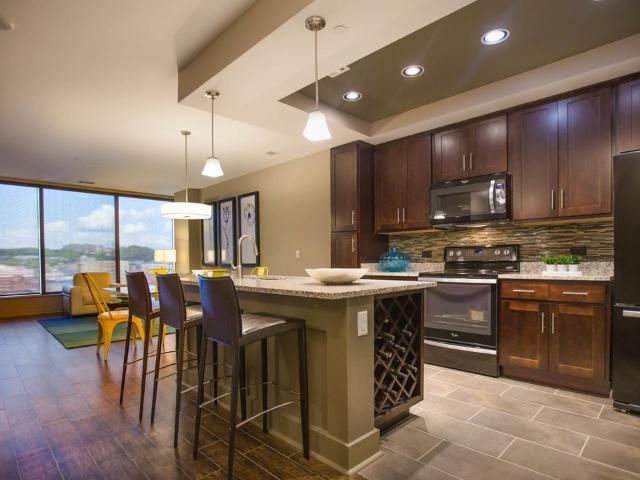 2 BR, 2 BA Apartment 580 Walnut St Unit 580 715, Cincinnati, OH 45202