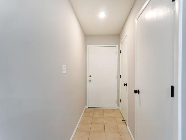 2 BR, 2 BA Apartment 5810 Meadows Dr Unit 6034E, Fort Wayne, IN 46804