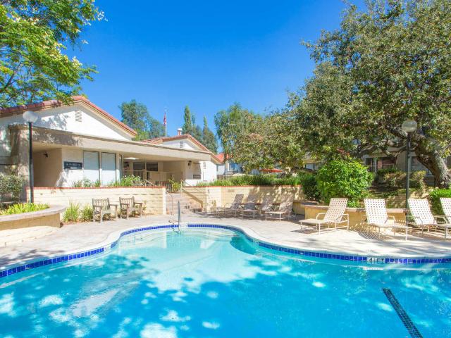 2 BR, 2 BA Apartment 5813 Hickory Drive Unit 5803F, Oak Park, CA 91377