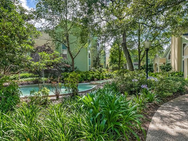 2 BR, 2 BA Apartment 5819 Hickory Creek Rd Unit 316, New Orleans, LA 70123