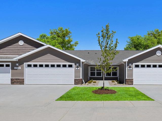 2 BR, 2 BA Apartment 581 Amber Ln Unit 556G, Akron, OH 44321