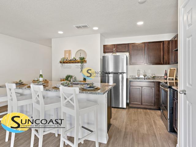 2 BR, 2 BA Apartment 585 Century 21 Dr, Jacksonville, FL 32216