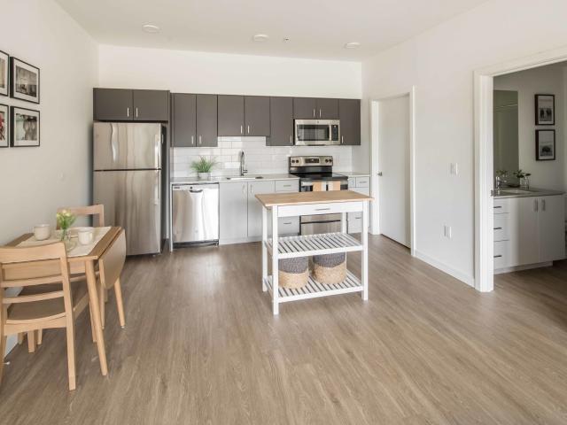 2 BR, 2 BA Apartment 588 SE 217th Avenue Unit 352, Gresham, OR 97030
